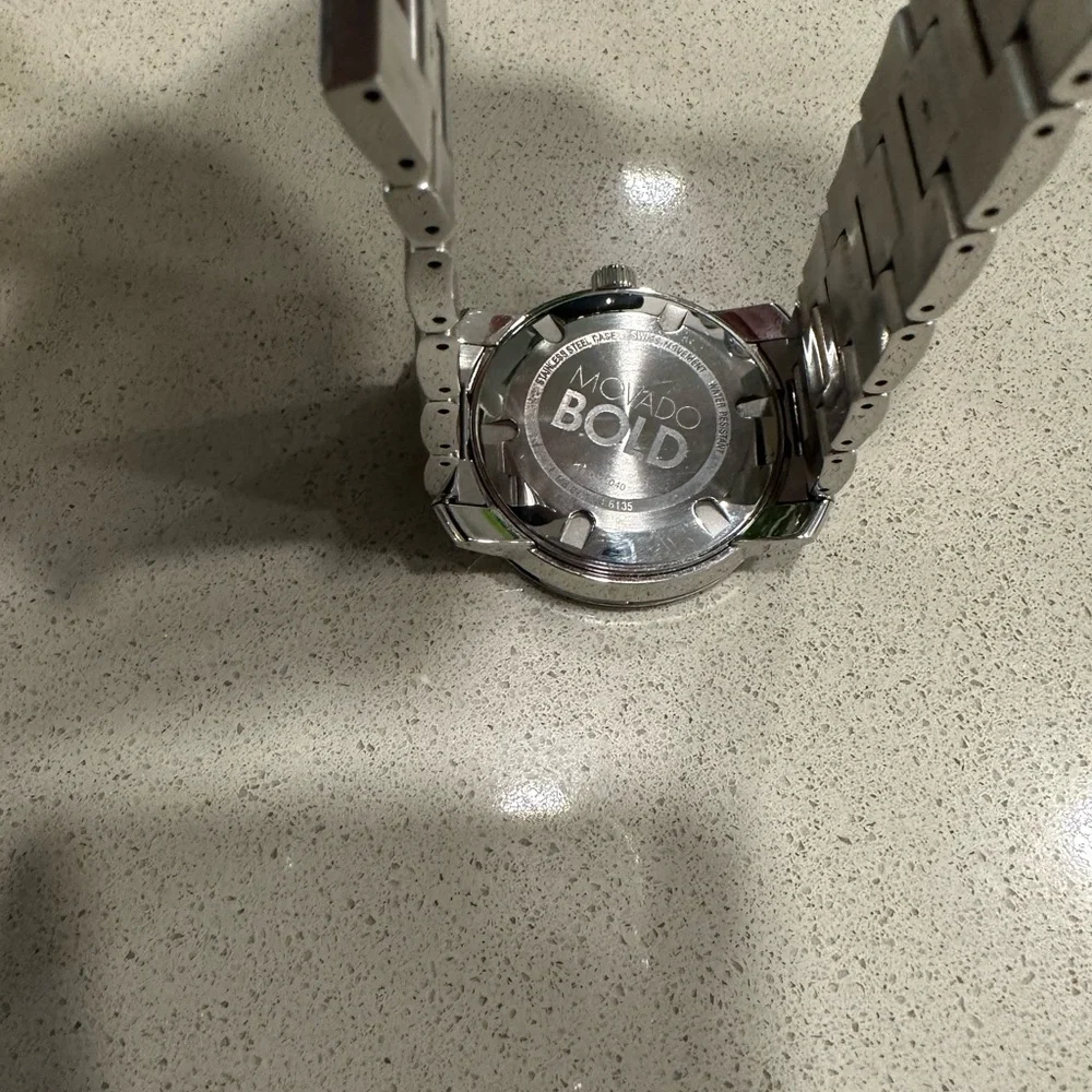 Men’s Watch - Picture 4 of 4